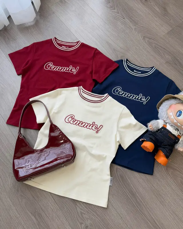Áo Baby Tee CEMMERY Local Brand Chính Hãng Cemmie Baby Tee Vải Cotton 2 chiều Cổ Dệt Hình Thêu 3D 3 Màu | BigBuy360 - bigbuy360.vn Áo Baby Tee CEMMERY Local Brand Chính Hãng Cemmie Baby Tee Vải Cotton 2 chiều Cổ Dệt Hình Thêu 3D 3 Màu | BigBuy360 - bigbuy360.vn