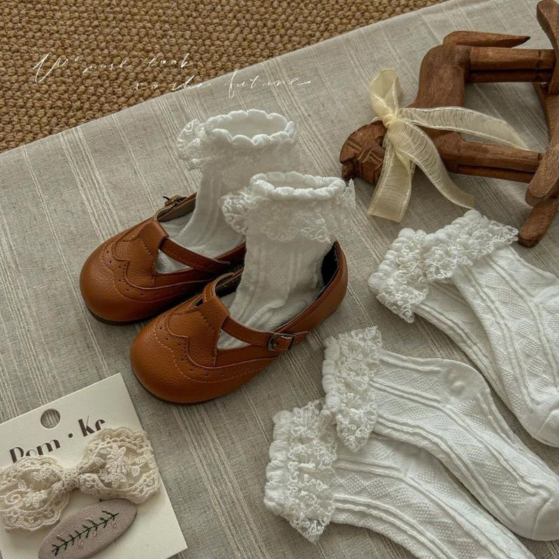 Tất Cao cổ viền bèo Ren cho bé màu Trắng Ngà Cao Cấp