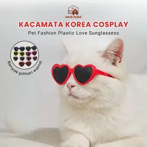 Rumah Anabul Kacamata Kucing ANjing Hitam Bentuk Love/Kcamata Hewan Peliharaan Lucu/Kacamata Gaya Sunglasses untuk Anabul - Kacamata Korea Cosplay Anjing Kucing Plastik Bentuk Love - Pet Fashion Plastic Love Sunglassess
