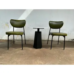 Bàn ghế sắt tựa lưng bọc da dùng cho quán cafe