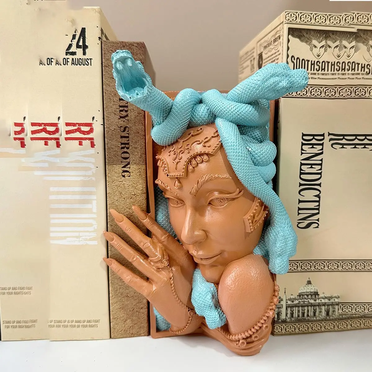 Medusa Head Book End, 1 Count Creative Book End, Book End Ornament, Home Decor for Living Room, Bedroom, Office, Bookshelf, Book Shelf Decor