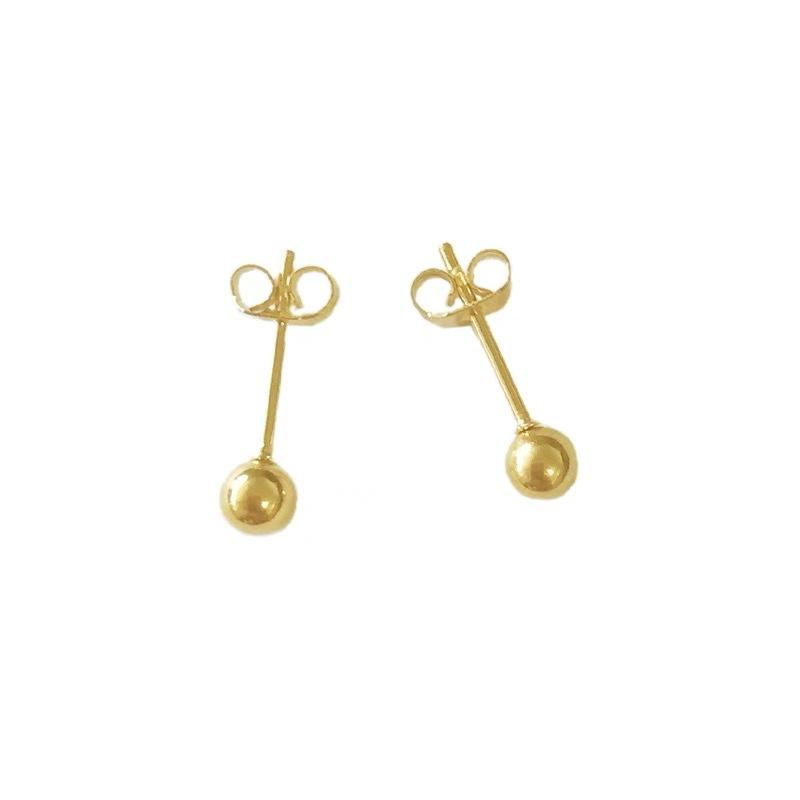 Product Introduction of Gold and Silver Peas round Beads Ear-Caring Auricular Needle Women's Niche Design Simple All-Match Gold-Plated Petite Earrings 2