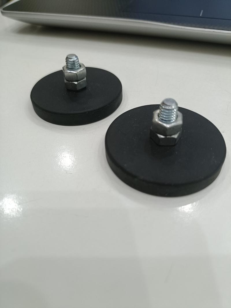 Product Introduction of Nam châm gắn chân mào taxi đế cao su siêu mạnh D43mm 8