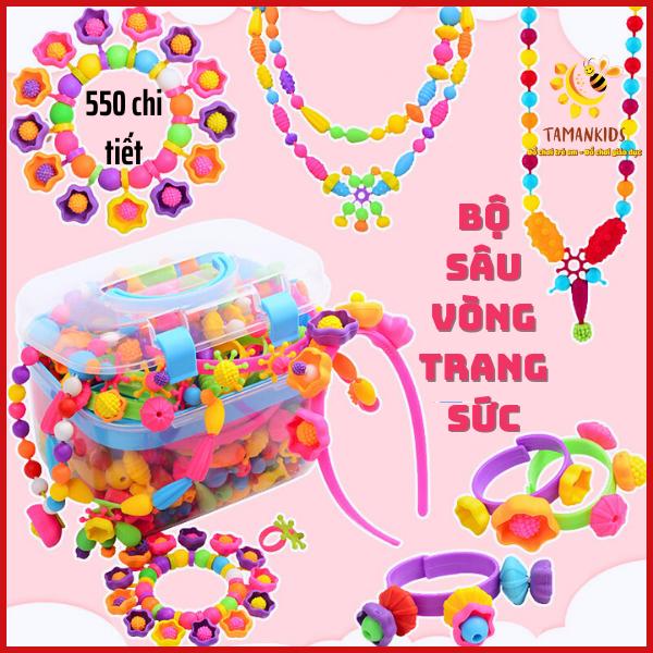 Bộ lắp ghép xâu hạt xâu vòng trang sức 550 chi tiết cho bé làm vòng tay, vòng cổ, bờm tóc kèm phụ kiện đa năng Đồ Chơi Kem Sticker