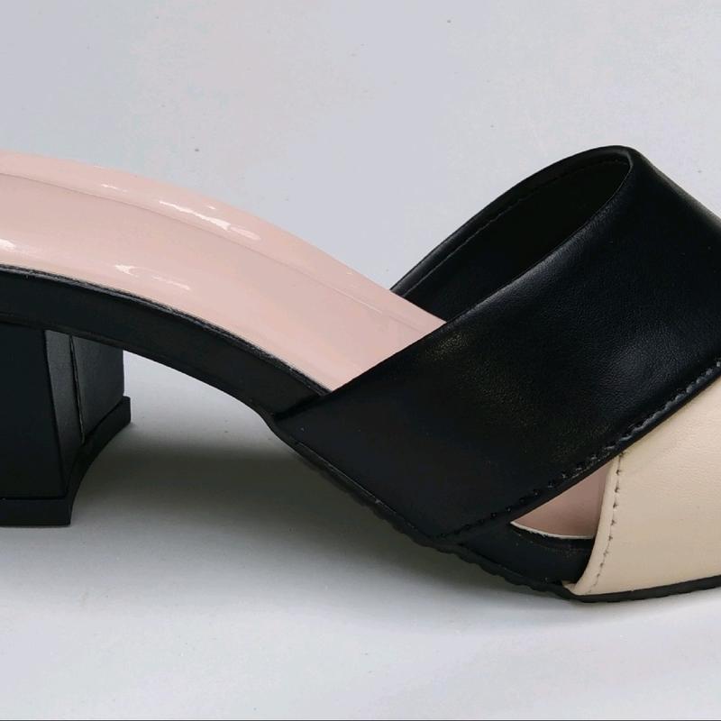 Sandal Hak Tinggi Wanita Kombinasi Square Toe Open Toe Thong Hitam Karet 5cm 3