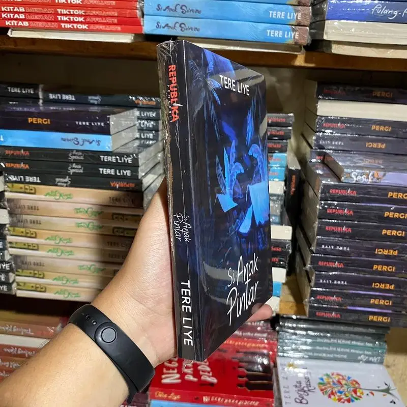 Buku Novel Si Anak Pintar - Best Seller Soft Cover Psychology 3