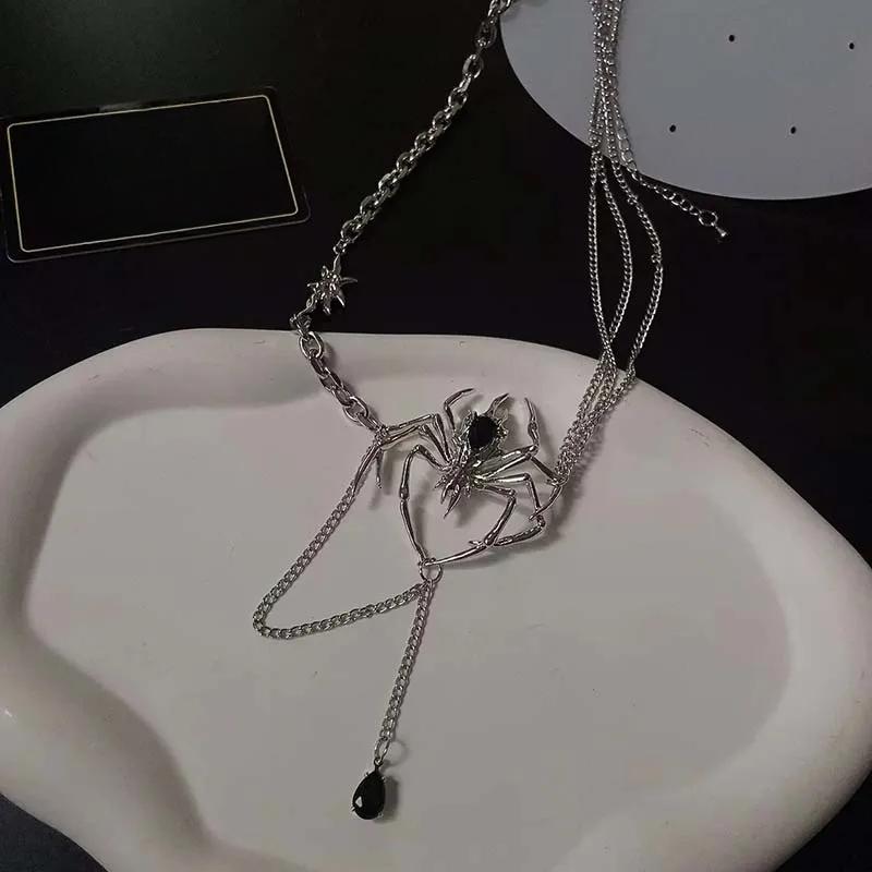 Gothic Spider Crystal Pendant Necklace for Women Dark Long Tassel Chain Spicy Girl Chokers Y2K Accessories Fashion Jewelry Party 6