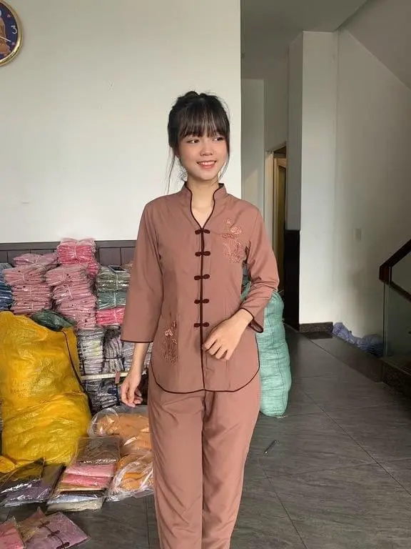 Áo Lam Đi Chùa Nữ - Pháp phục truyền thống thêu sen tay dài, phối viền vải kate dành cho chị em phật tử