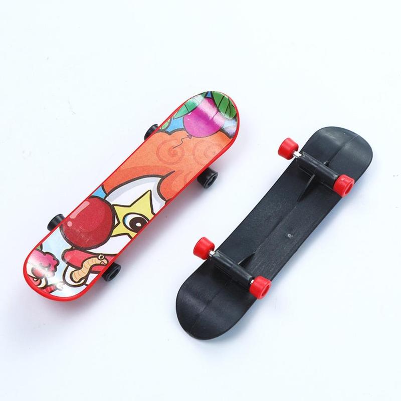 Finger Skate Toy, 10pcs/set Mini Multicolor Funny Finger Skate Toy, Party Decorations for Home School Game Office 3