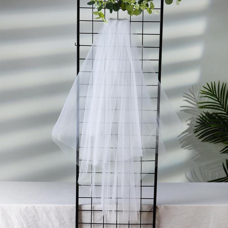 Product Introduction of Wedding Accessories Two Layer Short Simple Photo Veil Bridal Veil With Comb Wedding Veil Women's Tulle 14