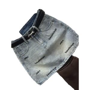 กระโปรงยีนส์ฤดูร้อน สไตล์เกาหลี เอวสูง สีฟ้าอ่อน สำหรับผู้หญิง ปักตัวอักษร อเนกประสงค์ กระโปรงทรงเอ คอลเลคชั่นใหม่ในปี 2024 Lady Women Clothing Skirt เสื้อผ้า เสื้อ  ยืด กระโปรง Lovinoz กระโปรงยีนส์  ฟรอม ช่าง