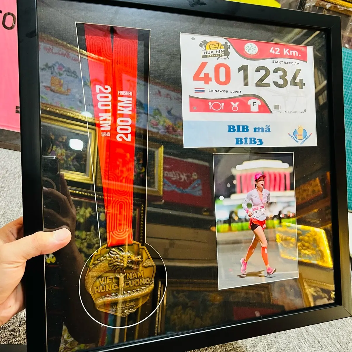 Khung Huy Chương Tự Lắp Đặt Dễ Dàng Tiện Lợi 43x43