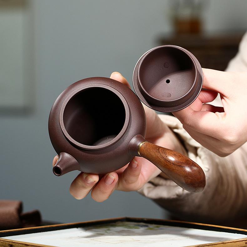 Product Introduction of # Purple Clay Pot# [Lifetime Fidelity] Yixing Purple Clay Pot Pure Handmade Famous Authentic Tea Brewing Size Capacity Yixing Original Yixing Clay Teapot Tea Set Purple Clay Handmade Vintage Tang Yu Pot Household 20