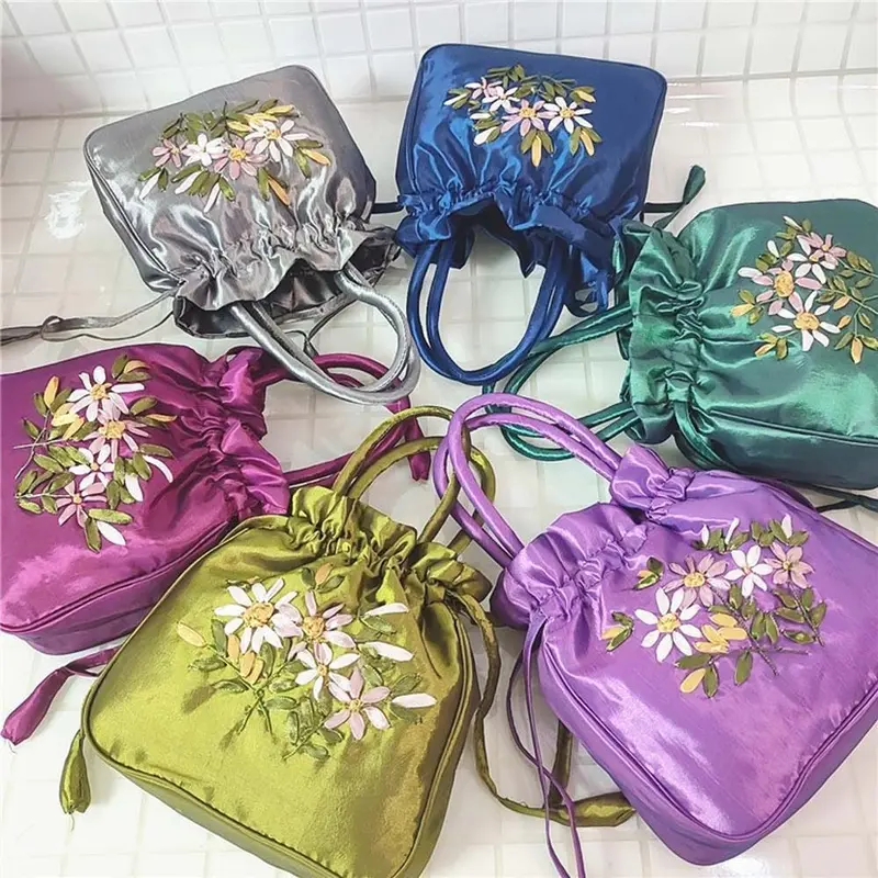 Túi Dây Rút Trung Quốc Hanfu Lụa Satin, Thời Trang, Phong Cách Dân Tộc, Túi Cho Mẹ, Túi Xách Hoa Thêu, Túi Ăn Trưa Hàn Quốc, Ví Nhỏ Thích Hợp Cho Phụ Nữ Và Trẻ Em Gái 4