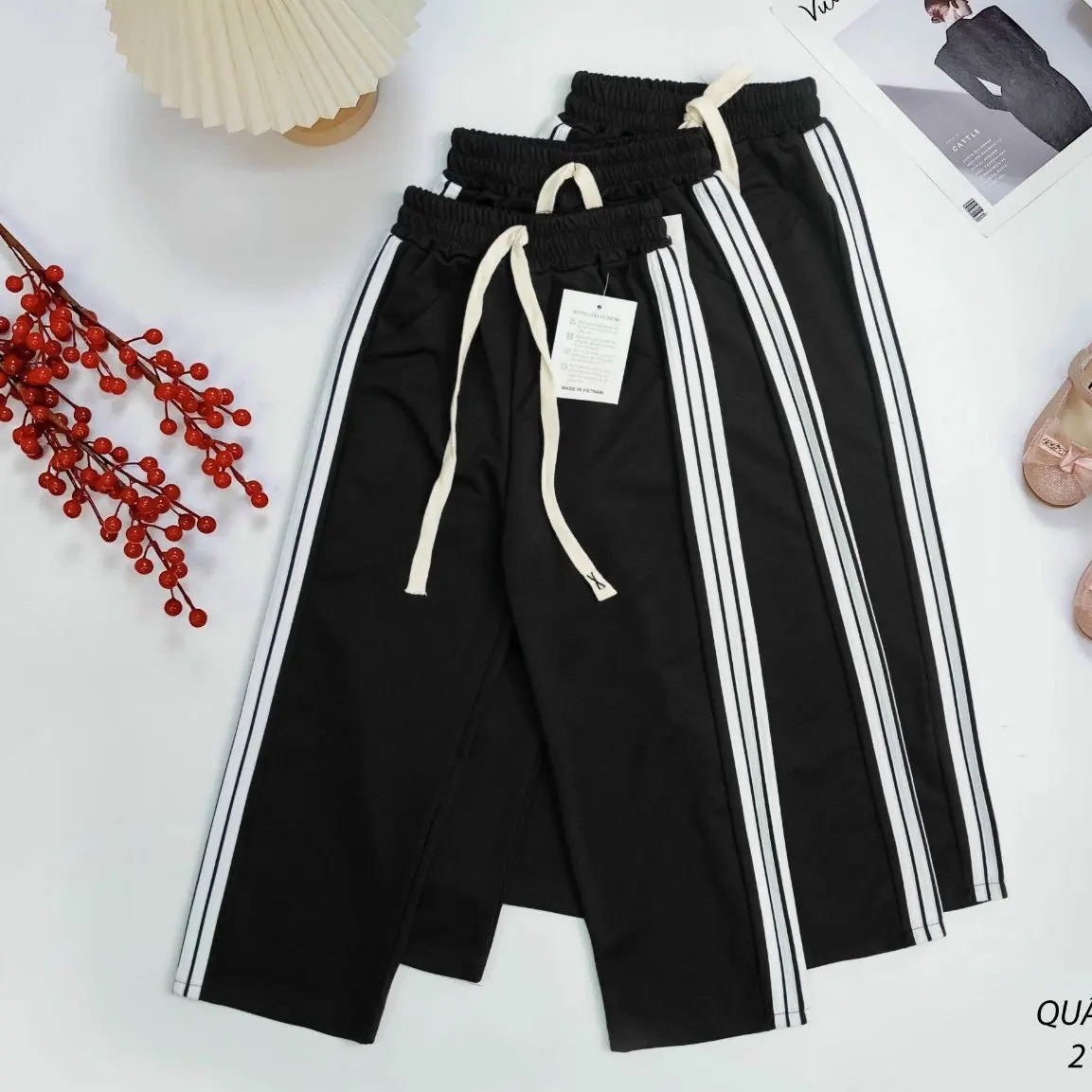 Quần umi leo sọc trắng cho bé gái 18-28kg
