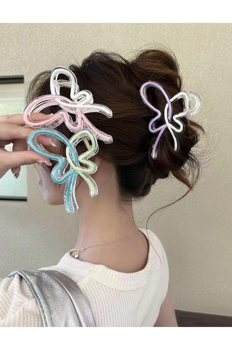 Product Introduction of Hair clips, high-grade enamel material, gradient girl butterfly design, Internet celebrity style cute and easy to match, colorful, sweet and simple, shark style, elegant hair accessory 5