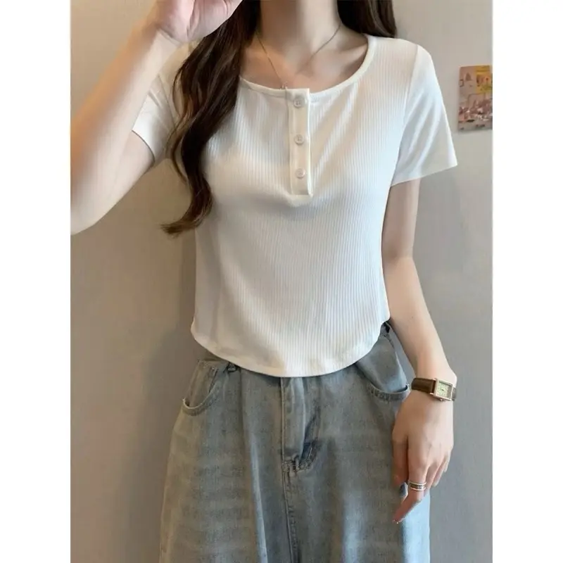 ￼Áo thun nữ cộc tay áo vạt bầu 3KHUY Cổ U 4