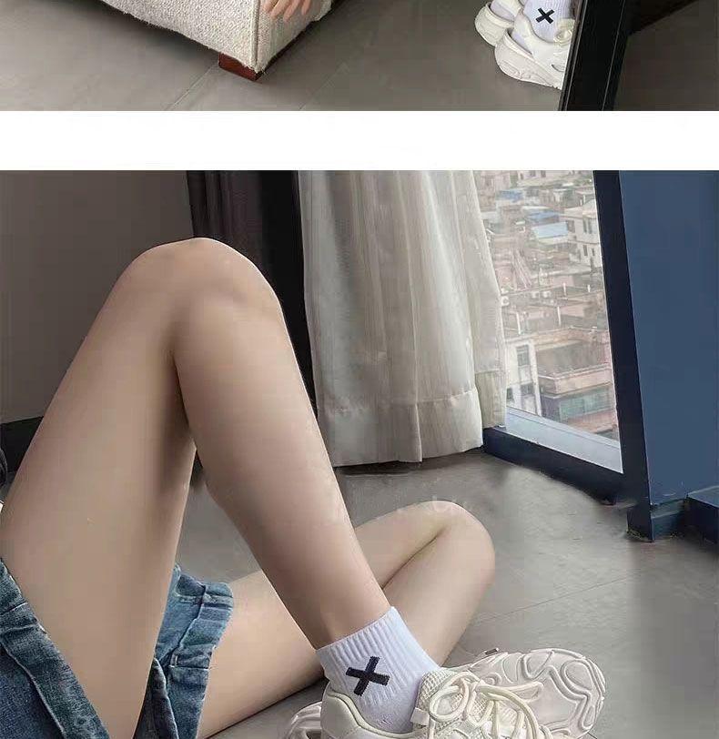 Product Introduction of Stokin Pertengahan Betis, Uniseks, Gaya Korea, Jenama Trendi Ulzzang, Pendek, Warna Pepejal Mudah, Sesuai untuk Pasangan, Stokin Pertengahan Betis, Musim Bunga / Musim Panas 2025 4