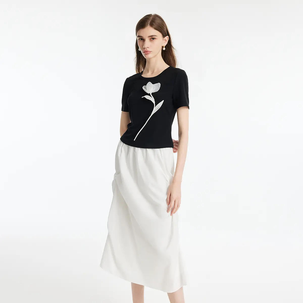GOELIA  Fit 3D Rose T-Shirt And Ruched Skirt Two-Piece Set Women Suits