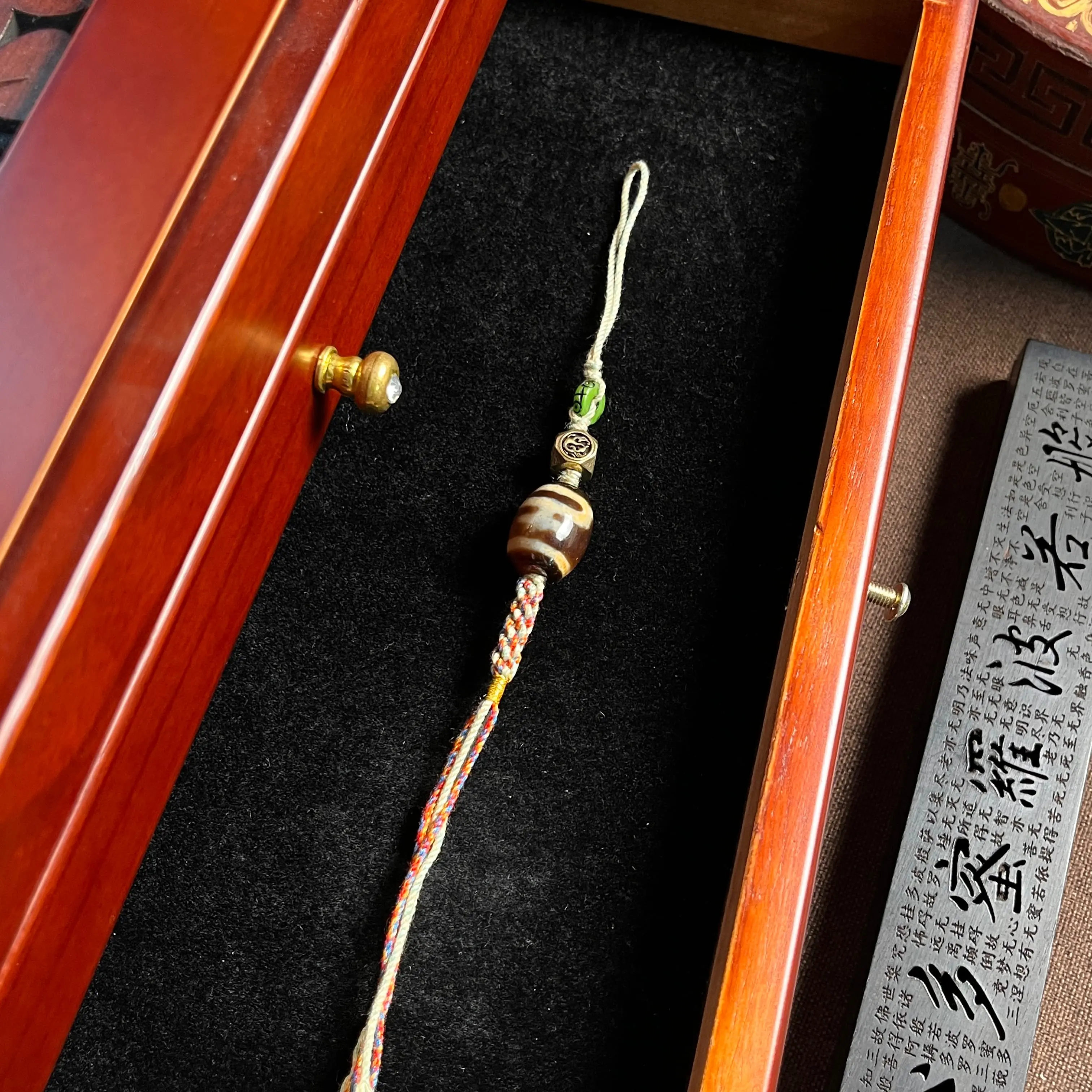 972Agate Tianzhu Hand String