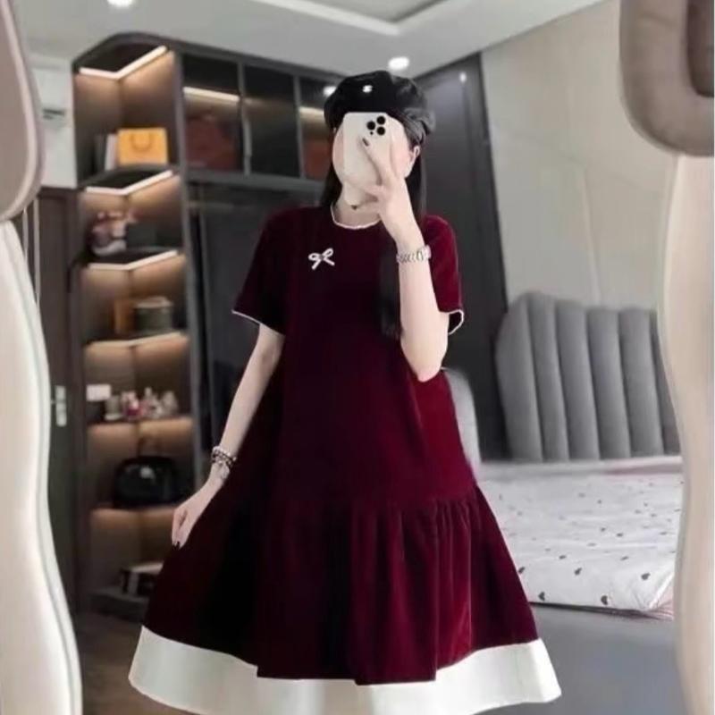 Váy bầu nhung mịn cộc tay đính nơ sang chảnh cho mẹ bầu mặc tết - Đầm Bầu