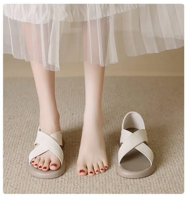 [FORM RỘNG LÙI 1 SIZE] Giày Sandal 3cm Hở Mũi Quai Chéo Chất Liệu Da Bò Thật H312 Pixie 1