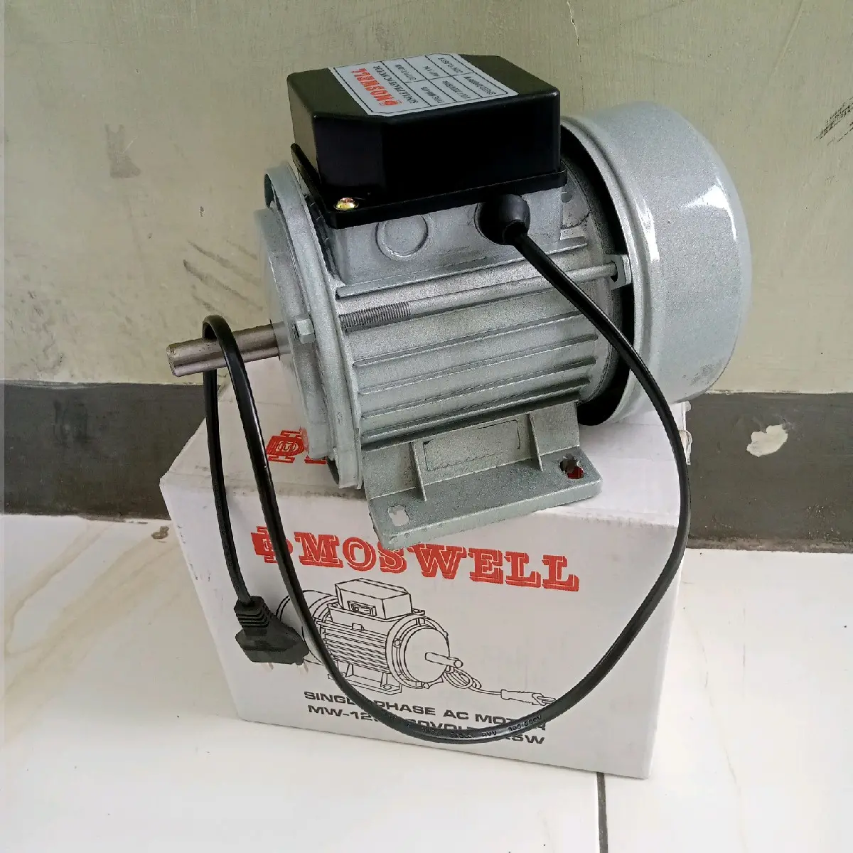 Dinamo moswell 200 wat rpm 2800