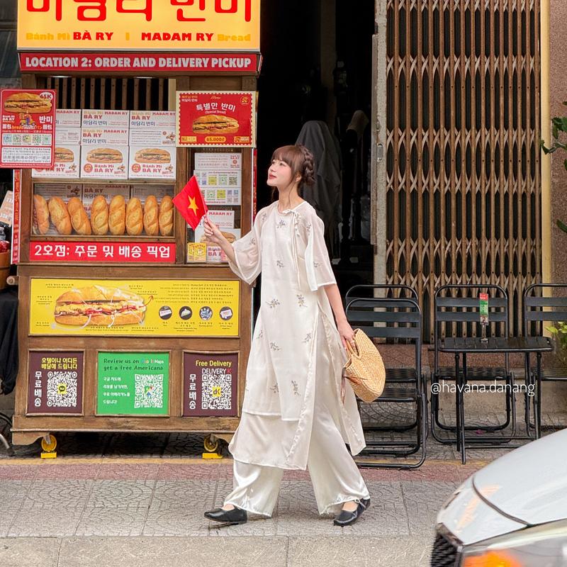 Áo dài voan tơ MẪU ĐƠN 4 tà thêu hoa đính cúc bọc phối nơ buộc dễ thương HAVANA AD99