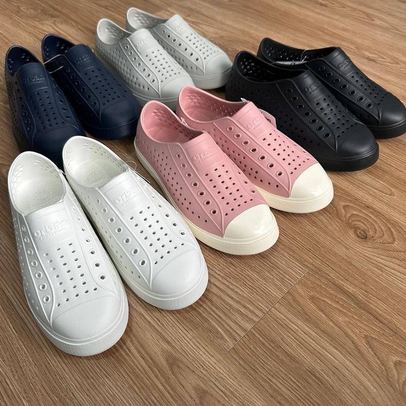 Giày nhựa đục lỗ Phylon eva siêu nhẹ siêu bền cho nam nữ Mũi tròn