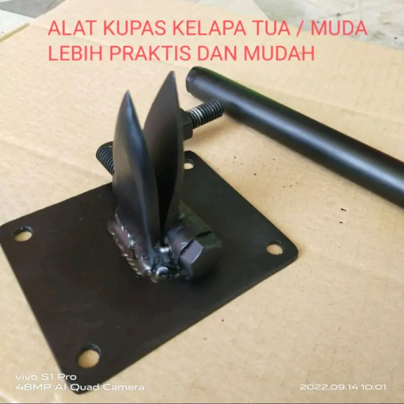 ALAT PENGELUPAS KELAPA 0