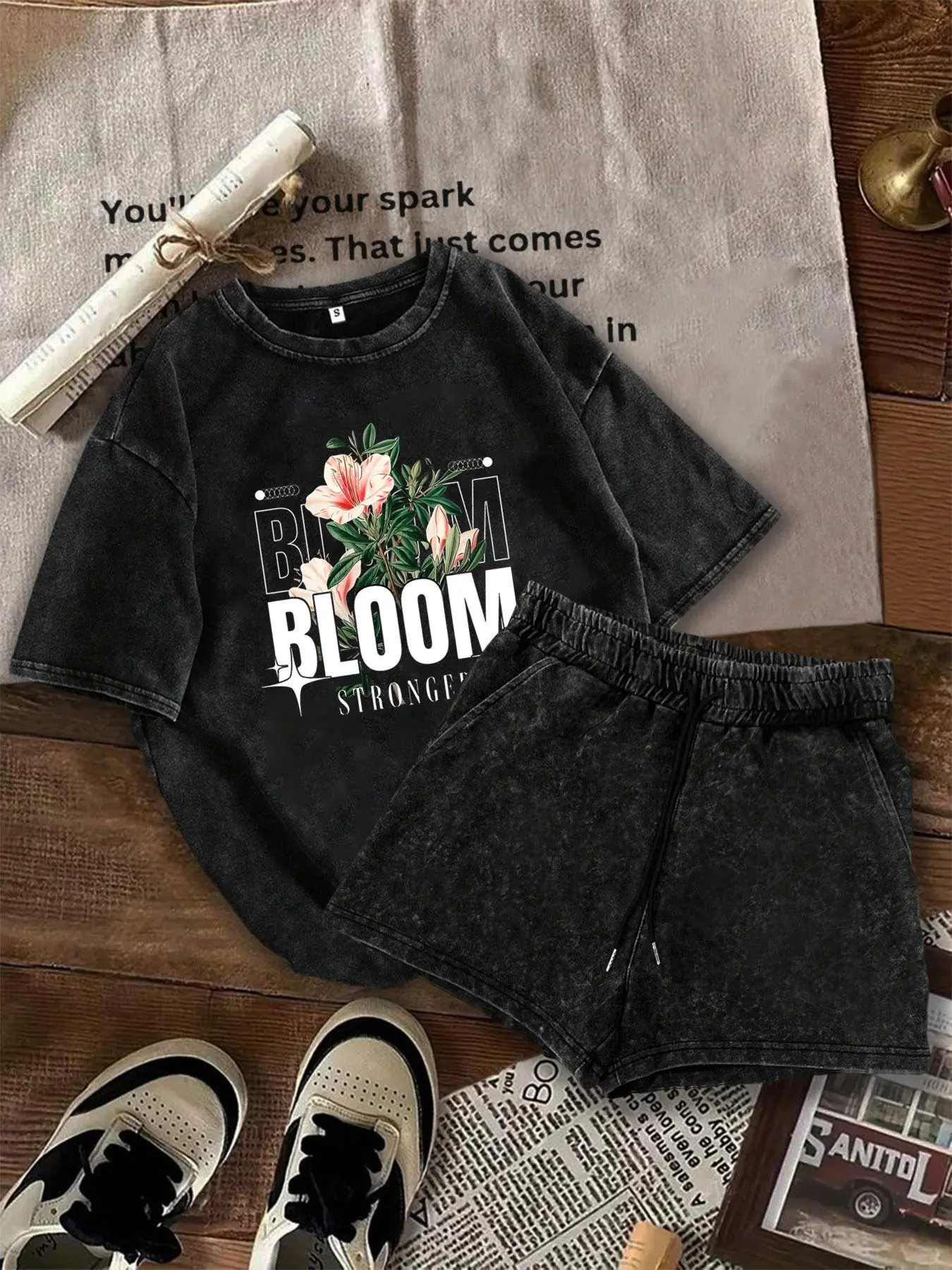 Two-Piece Set Women's Floral Print Short Sleeve Tee & Skinny Shorts, Casual Round Neck T-shirt & Shorts for Daily Wear, Ladies Summer Clothes, Suits