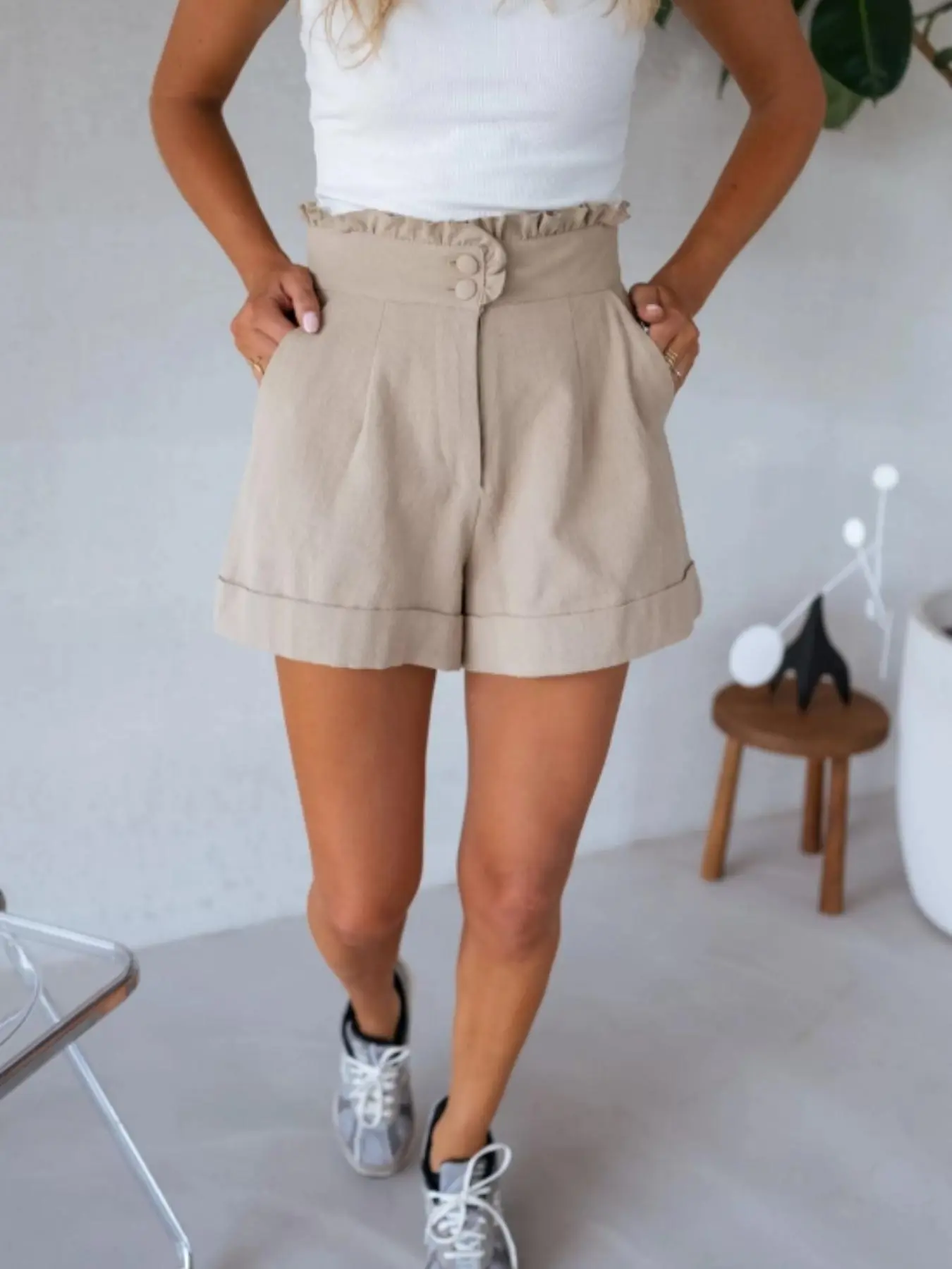 Women's Plain Frill Trim Pocket Shorts, Casual Fashion Shorts for Summer, Women's Bottoms for Daily Wear