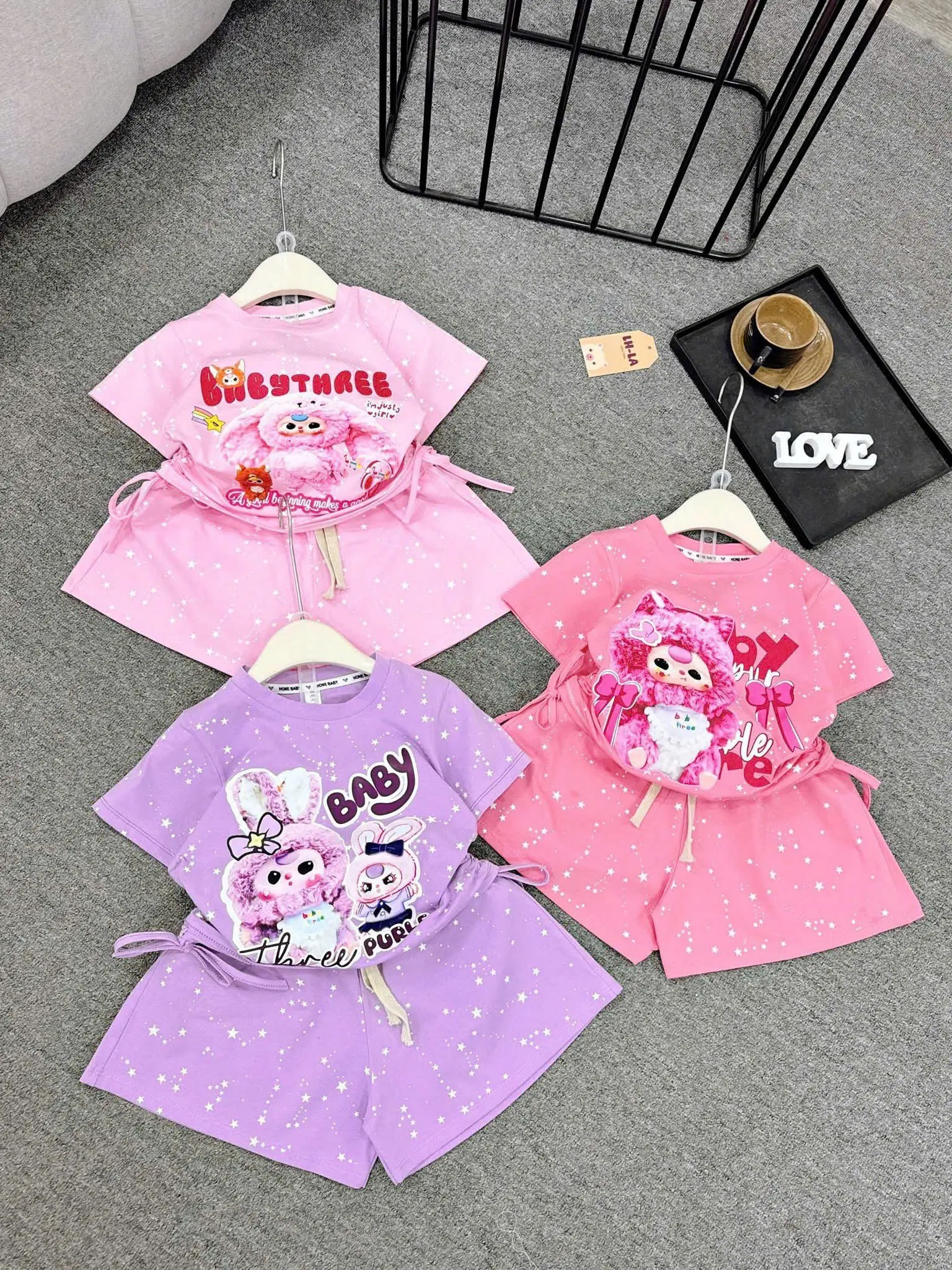 set bộ hè rút eo cách điệu cho bé gái size từ 9-43kg chất liệu cotton mềm nhẹ thoáng mát, áo in hoạ tiết baby three dễ thương (MS CS5)