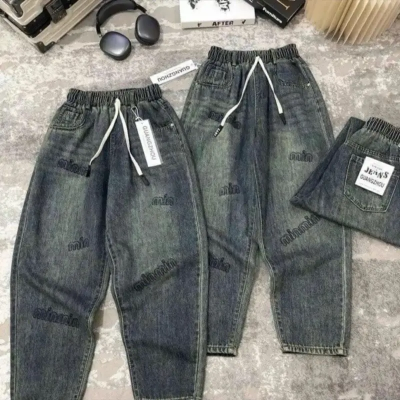 [Giá mở bán]Quần bò jean fom dáng baggy thêu chữ Min dập nổi chất bò mềm fom dáng trẻ trung