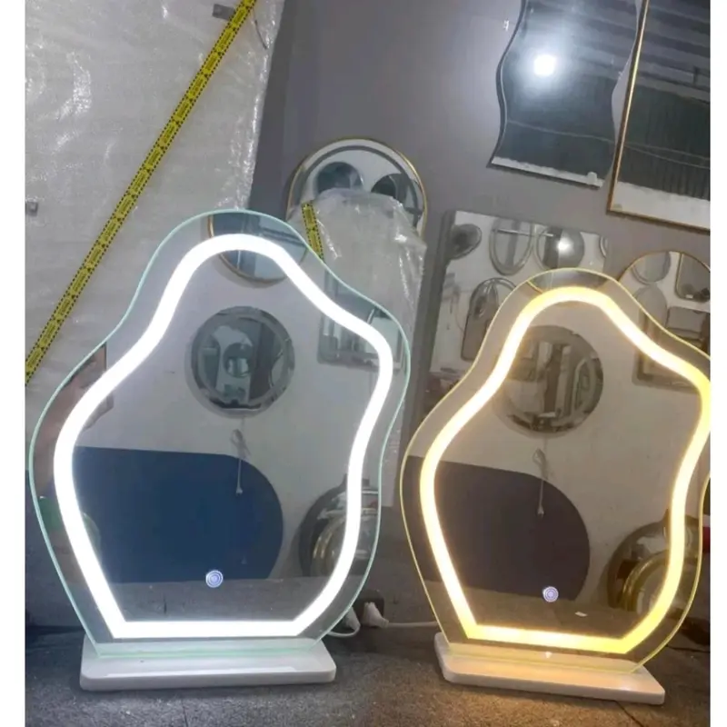 Gương hạt đậu để bàn trang điểm có viền phun cát Led cảm ứng ( tặng kèm đế gỗ ) 1