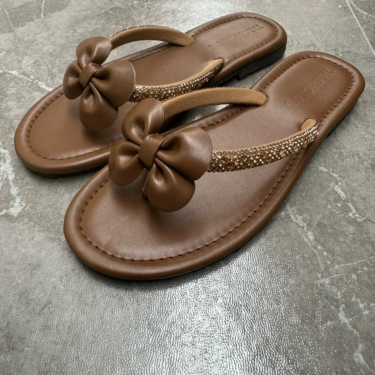 Dép nữ quai hoa đính đá lấp lánh quá dễ thương DéP Dép Lê Có Quai Women Slipper Nhung Jean Quai Chéo