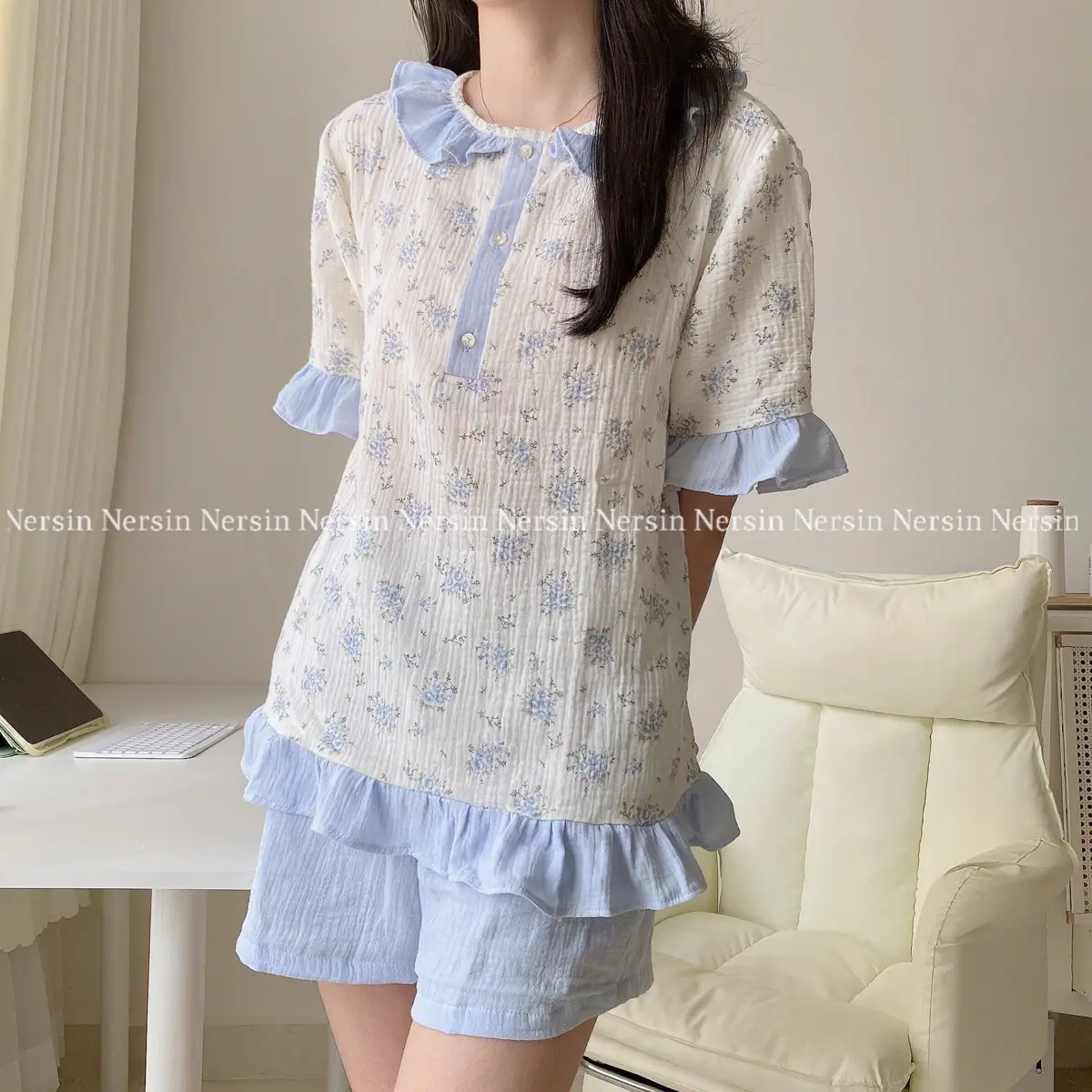 Đồ bộ cổ trụ có (bèo) NERSIN quần ngắn chất xô muslin cao cấp mã CTB