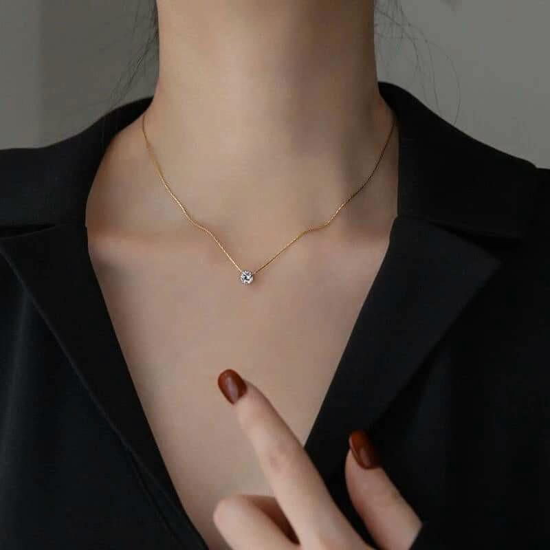 Product Introduction of [D031] Dây chuyền Titan Mì Mặt 1 Xoàn Có Chấu_ HiCoBe 4
