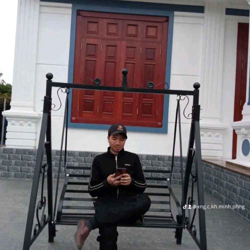 Xích Đu Ngoài Trời Khung Sắt Sơn Tĩnh Điện