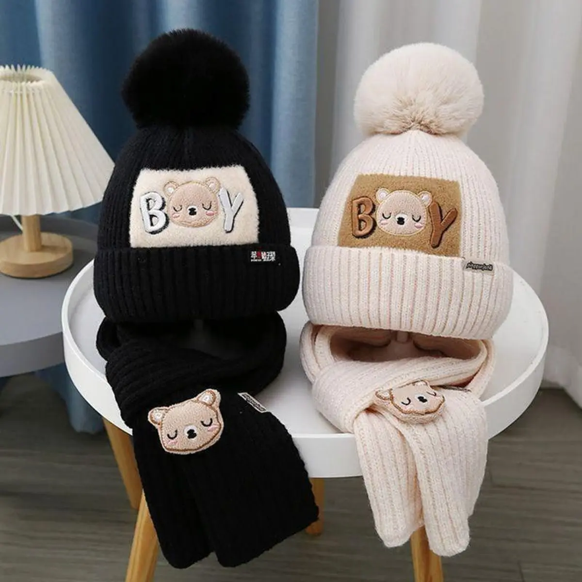 Bộ Mũ Len Và Khăn Quàng Quàng Cổ Cho Em Bé Hình Gấu Dễ Thương, 2 Chiếc, Mùa Đông, Với Pompom, Mũ Dệt Kim Cho Trẻ Sơ Sinh, Màu Trơn Thiết Kế Hoạt Hình, Mũ Bảo Vệ Tai Cho Trẻ Em Voi