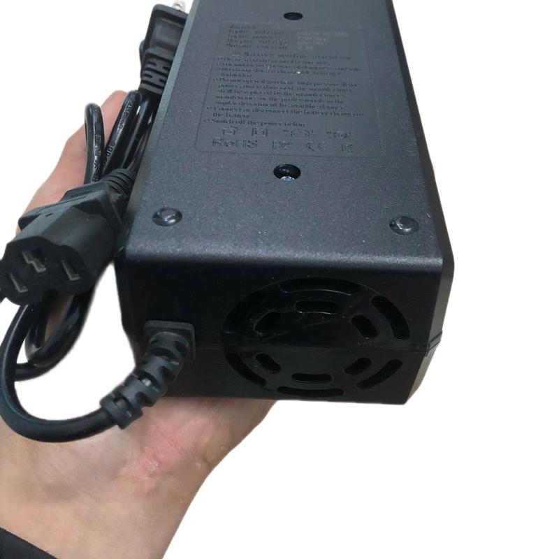 ￼Sạc xe điện 72v 12ah 20ah tự ngắt chống phồng bình <6 bình acquy> Phụ Kiện 6