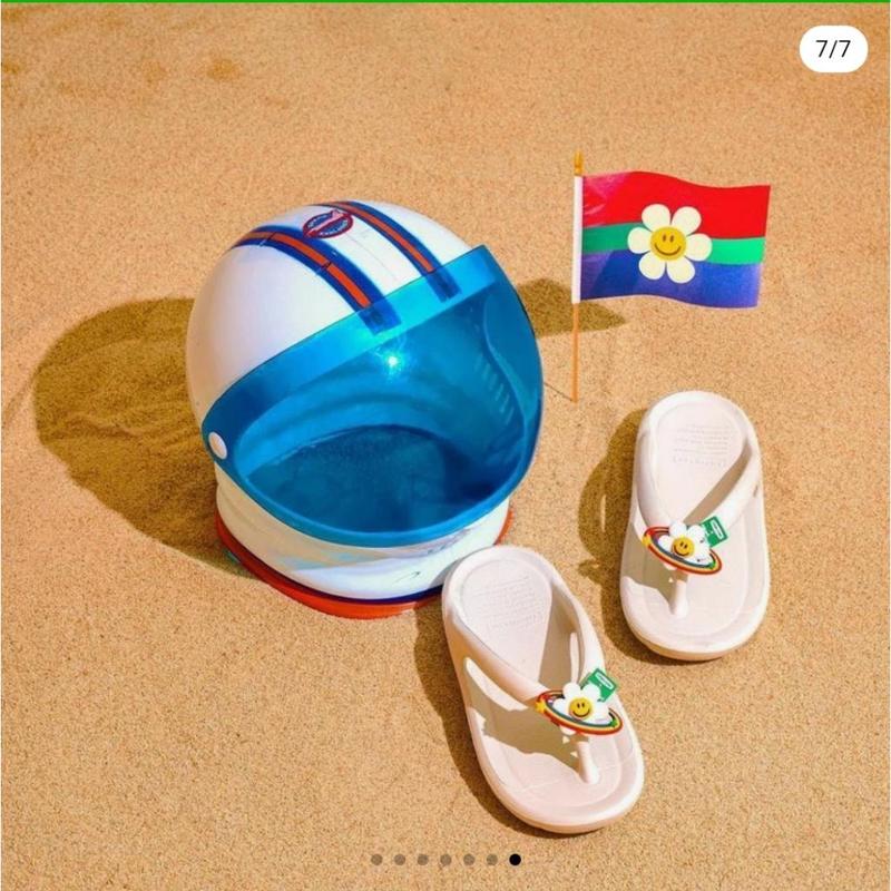 Product Introduction of Dép xỏ ngón nữ đi biển đế cao su eva mềm, êm chân, kèm họa tiết hoa trên quai cực kỳ dễ thương 16