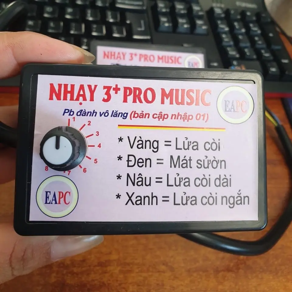 Nhại kèn 3 pro music 8 chế độ tích hợp trên vô lăng oto, xe tải, xe máy.