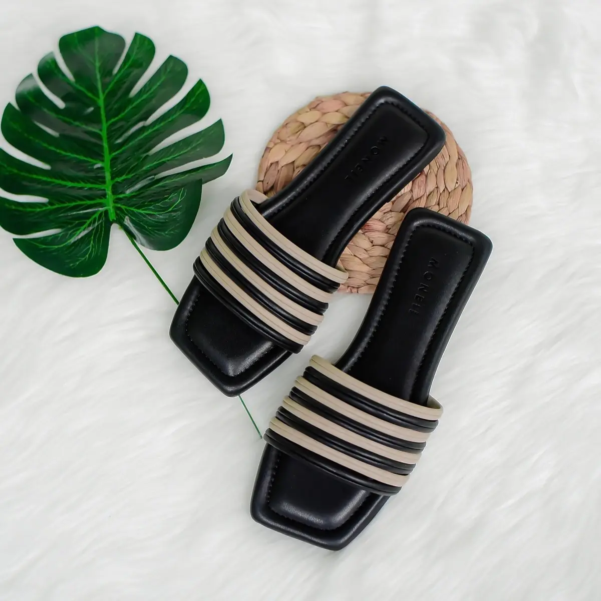 Sandal wanita Moneil Collection Rara flat