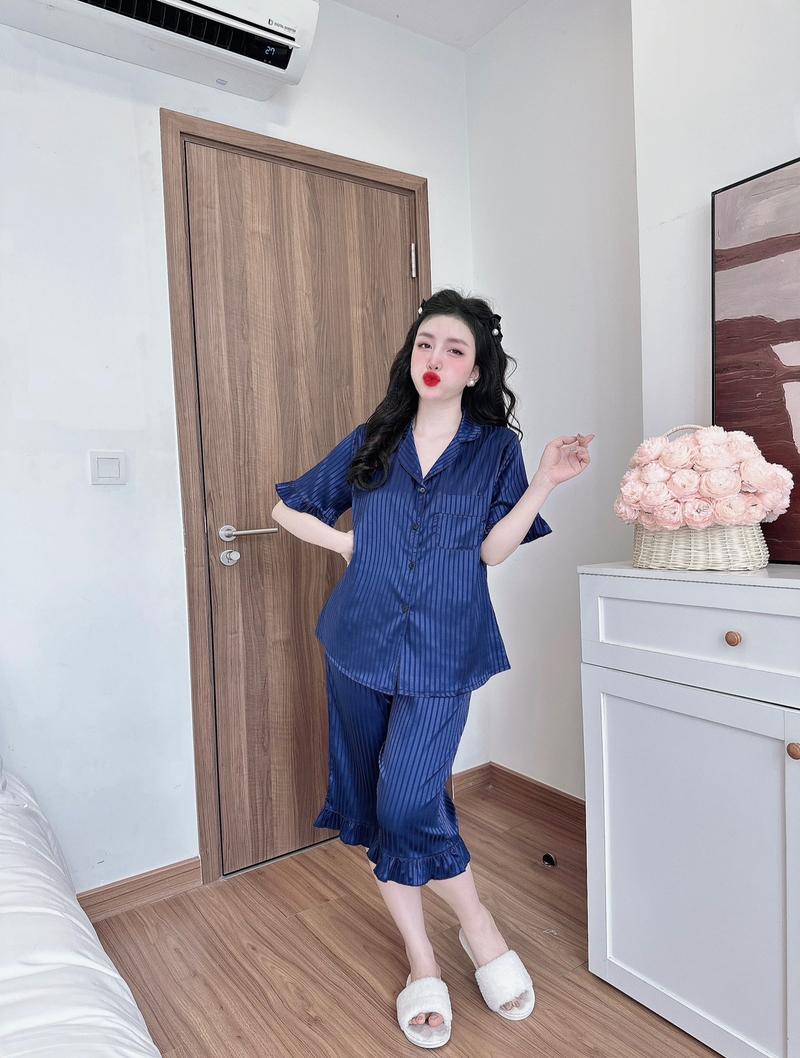 Product Introduction of Đồ Bộ Lụa Xước Bigsize Chất Mát - Tay ngắn quần lửng M2 58