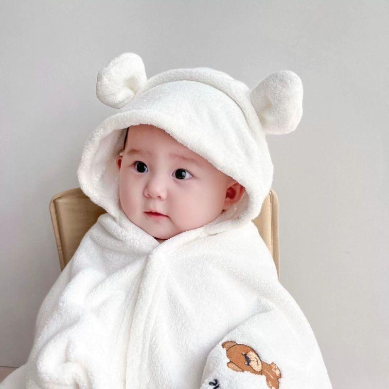 Product Introduction of Khăn Ủ choàng, choàng tắm, quấn bé hình gấu trắng, lông mềm mịn có cúc cài tiện lợi 19