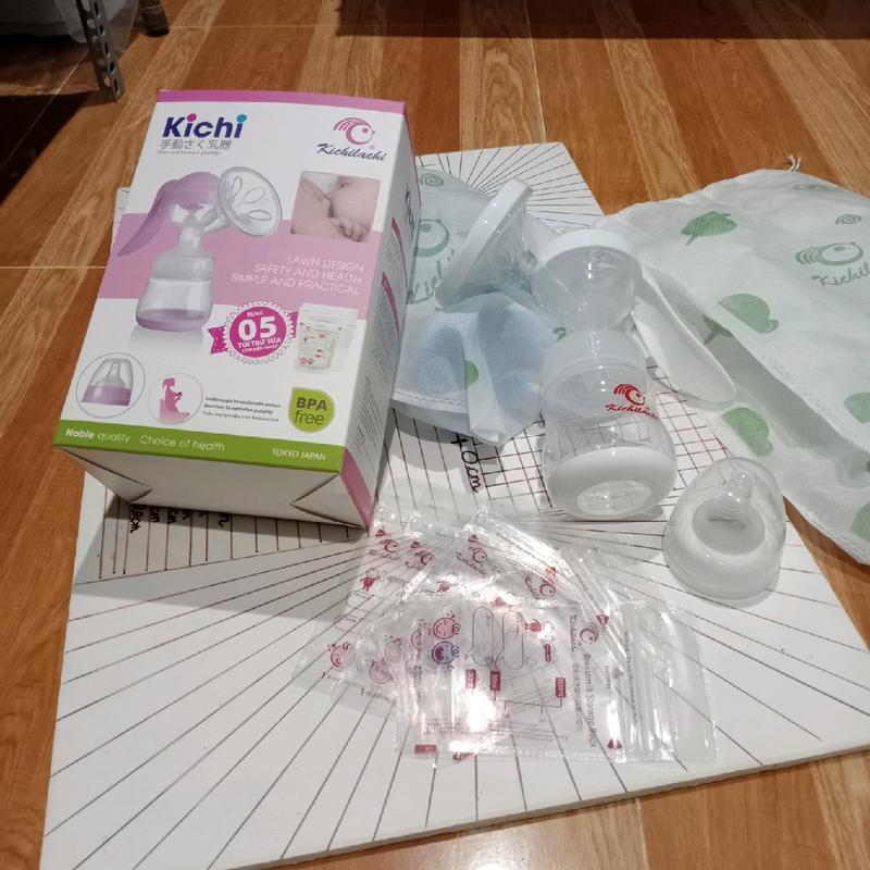 Máy hút sữa cầm tay Kichi tăng kèm 5 túi trữ sữa. 1
