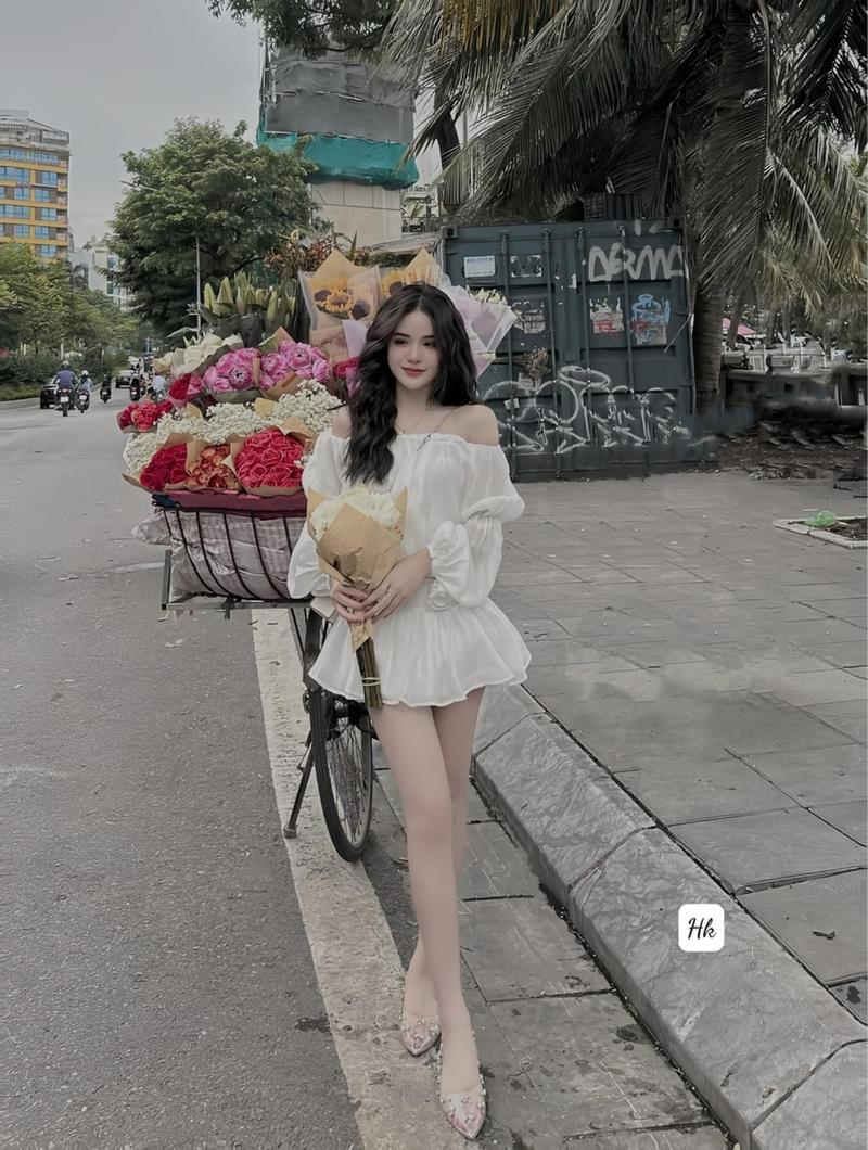 Product Introduction of SÉT TRỄ VAI TAY BỒNG  SANG CHẢNH Top Women Nữ Áo 7