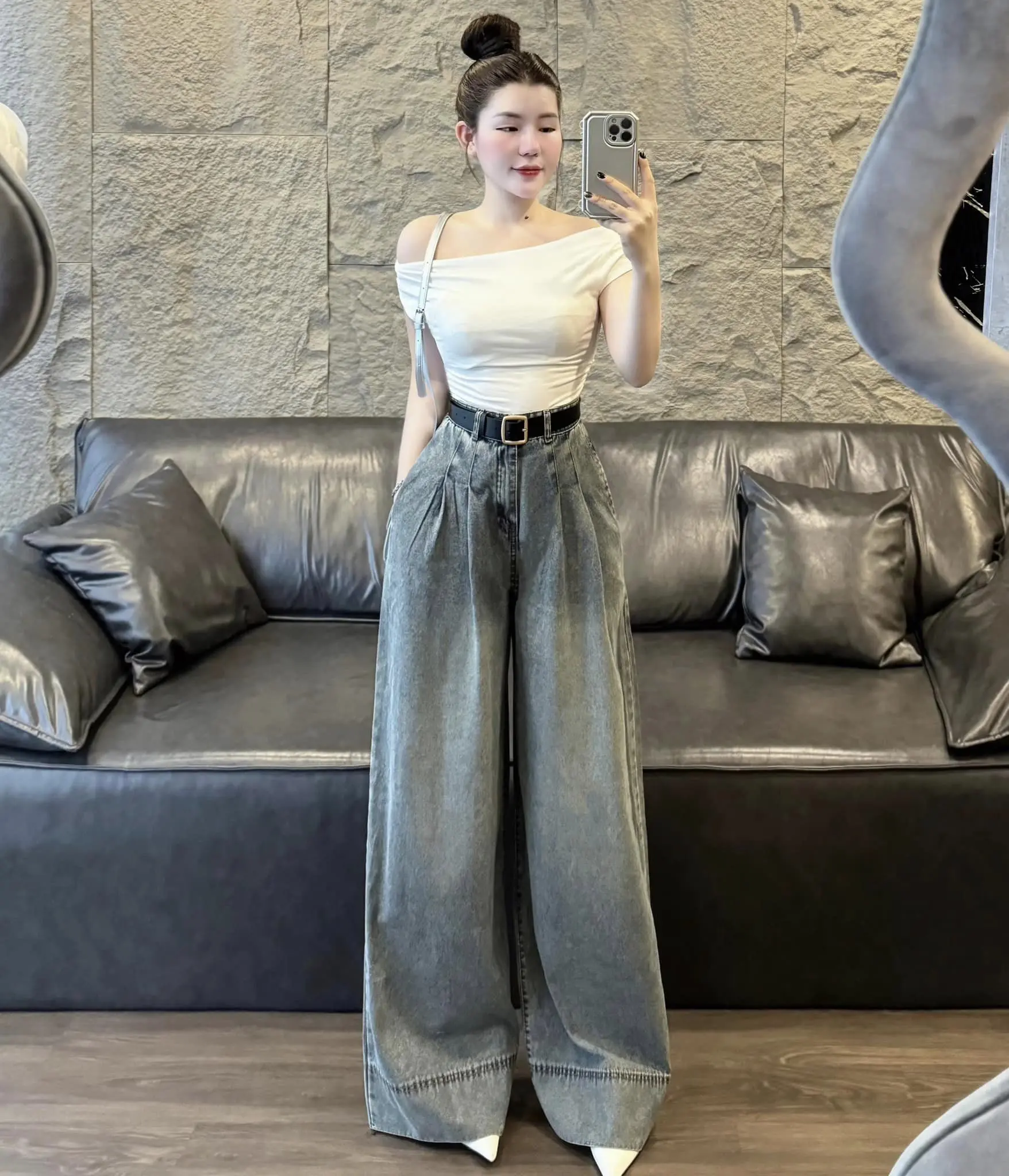 (Trên M55 nhận đơn) Quần jeans xuông ly trước ống rộng to dài 105cm cho Nữ (kèm ảnh thật shop chụp) - NgocDiepVuSTORE