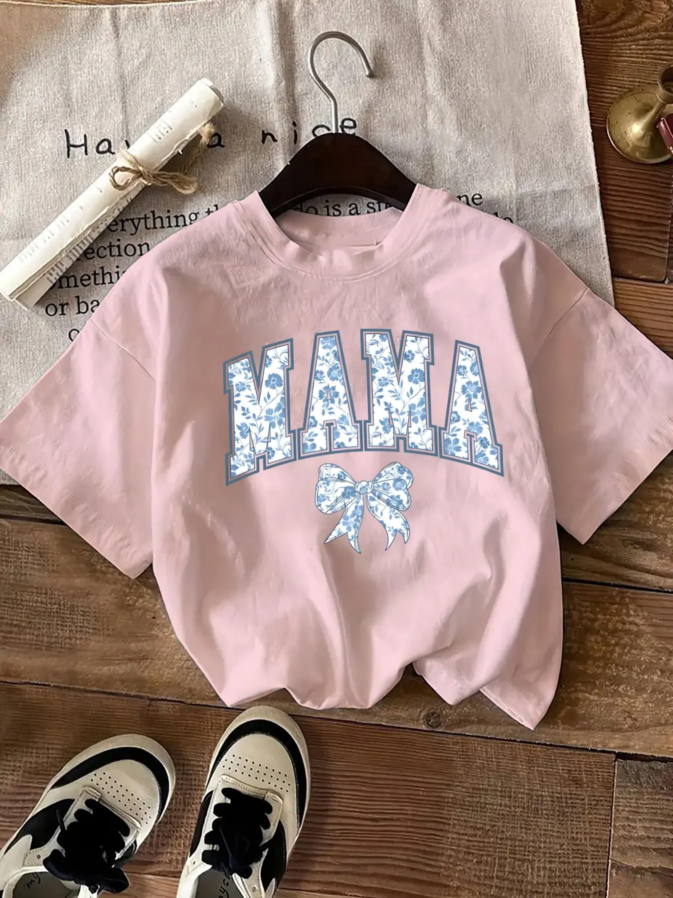 Women's Letter & Bowknot Print Round Neck Tee, Casual Short Sleeve Crew Neck T-Shirt for Summer, Fashion Women's Top for Daily Wear